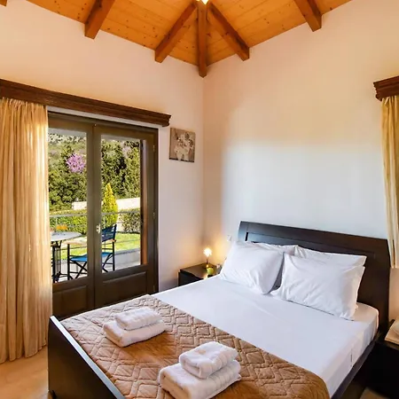 Villa Drimonas Erato By *